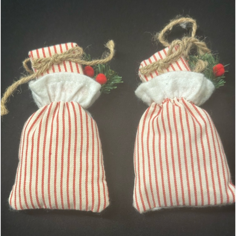 ⭐️ $1 When Bundled - Set of 2 ornaments Holiday Style by Target NWOT